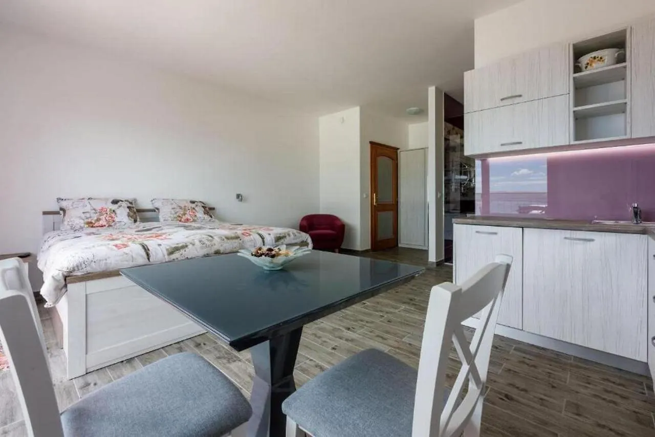 Apartment Apartmani Rino Dramalj Croatia