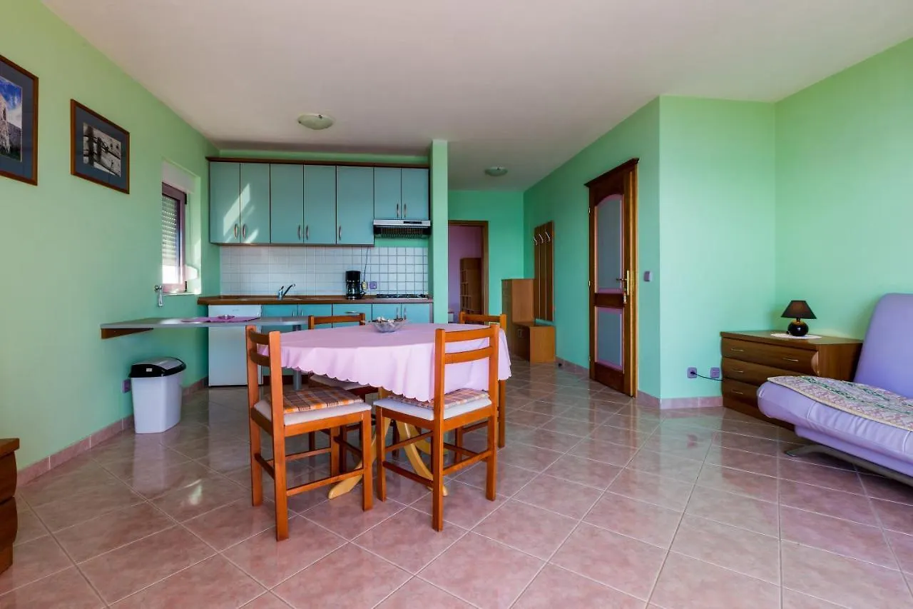 Apartment Apartmani Rino Dramalj