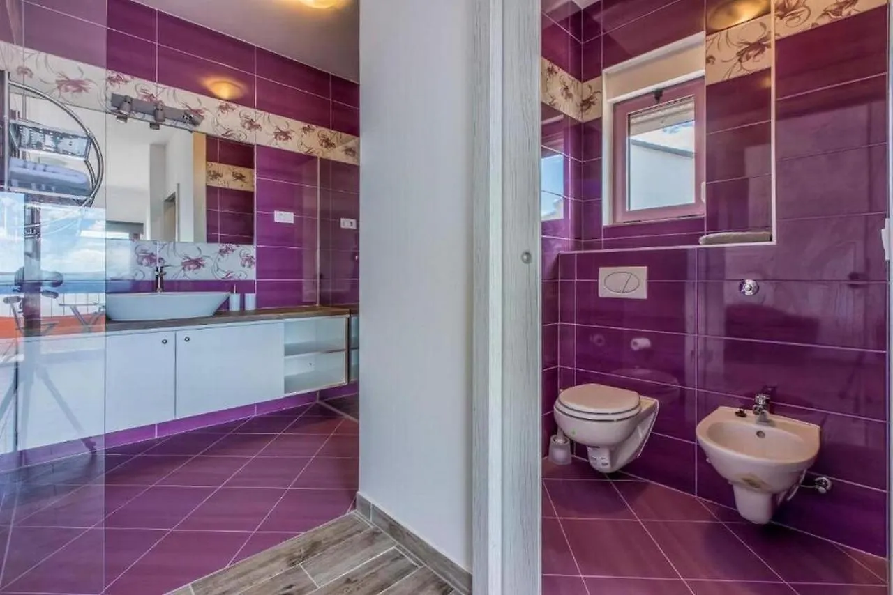 Apartmani Rino Dramalj 0*,  Croatia